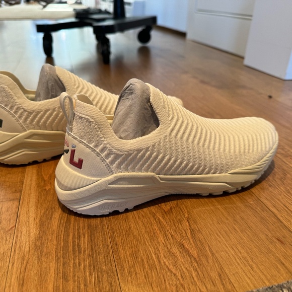APL Women's Techloom Traveler, Size 9 - Picture 1 of 4